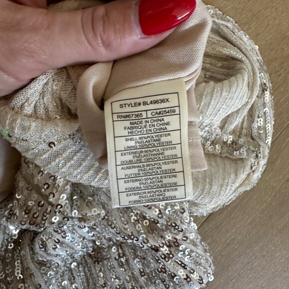 BB Dakota by Steve Madden Gold Sequin Metallic Ruffle Hem Mini Skirt – Smalll - Picture 2 of 4